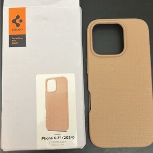 Spigen iPhone 16 pro